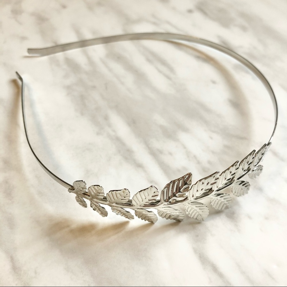 🎉 New Greek Leaf Silver Headband